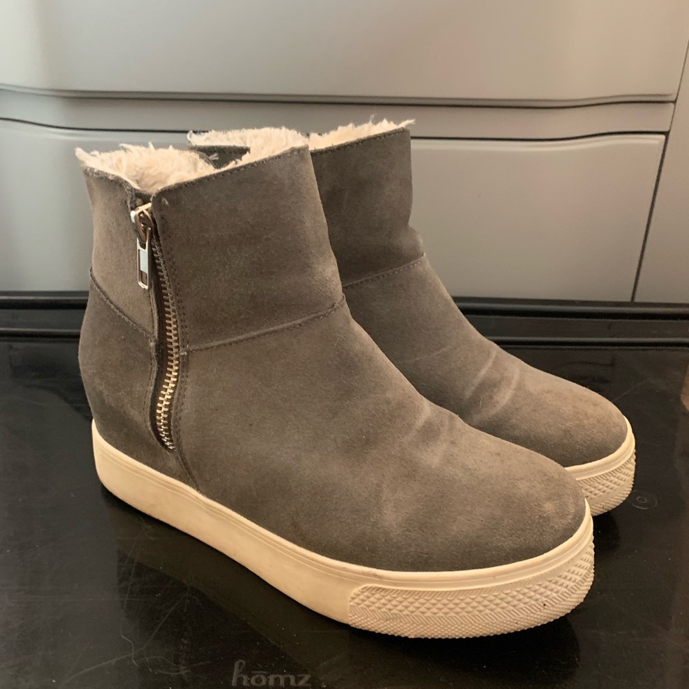 Steve Madden Short Grey Zip Boots
